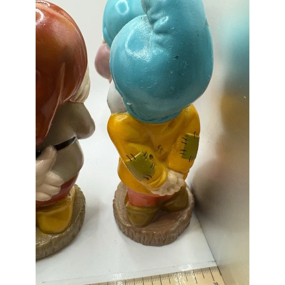 Disney Vintage Seven 7 Dwarves Vinyl Rubber Squeaky Toy Figures Lot Snow White